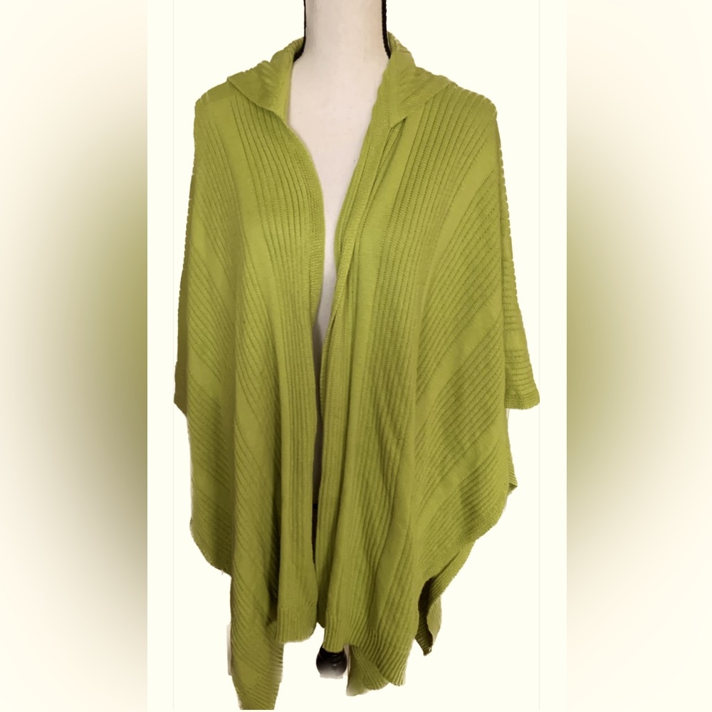 Peter Nygard Hooded Cape